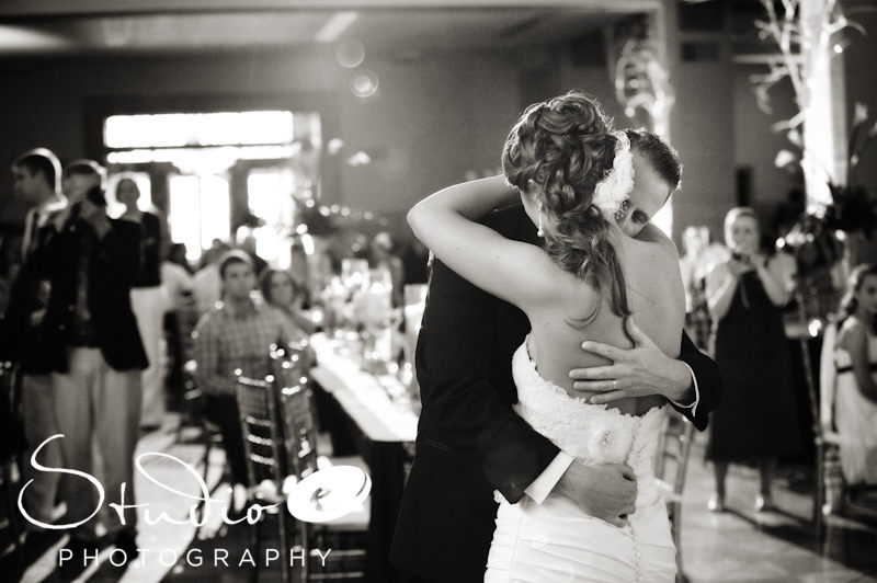 Gillespie Weddings - bride and groom First Dance