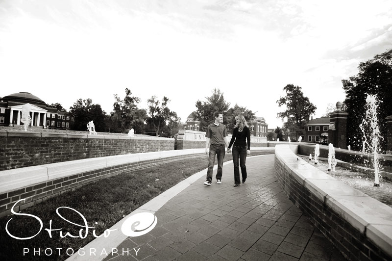 Annie & Todd - Louisville Engagment Photographers (3)